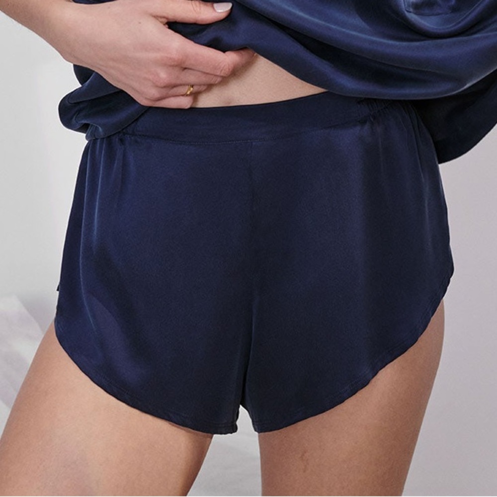 LUNYA Deep Blue Washable Silk Pajama Shorts, Size M.